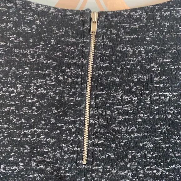 Black high low top with bell sleeves - Picture 3 of 7